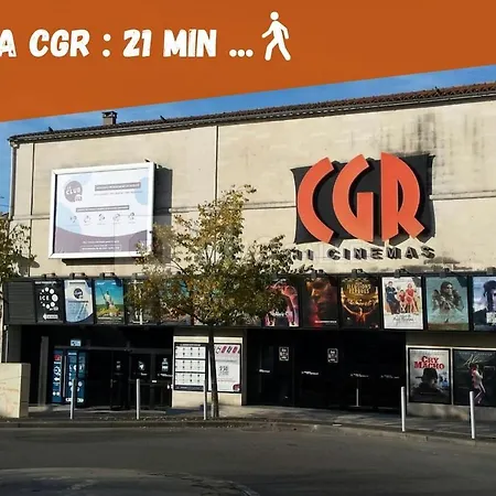 Apartment Nid Cosy - Balneo, Lit King Size & Ambiance Cinema *