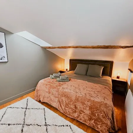 Nid Cosy - Balneo, Lit King Size & Ambiance Cinema