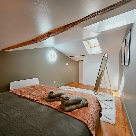 Apartment Nid Cosy - Balneo, Lit King Size & Ambiance Cinema